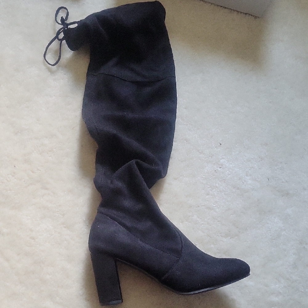 Black Knee-High Women's Boots